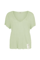 Damen T-Shirt mit V-Ausschnitt in der Farbe dusty meadow