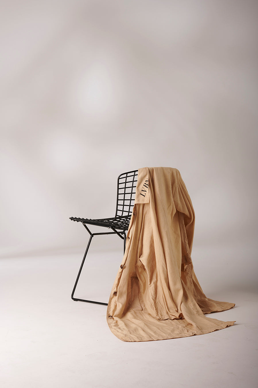 mantel come in camel/ pink by liv bergen